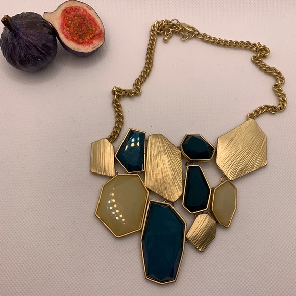 Statement Necklace - Picture 3 of 6